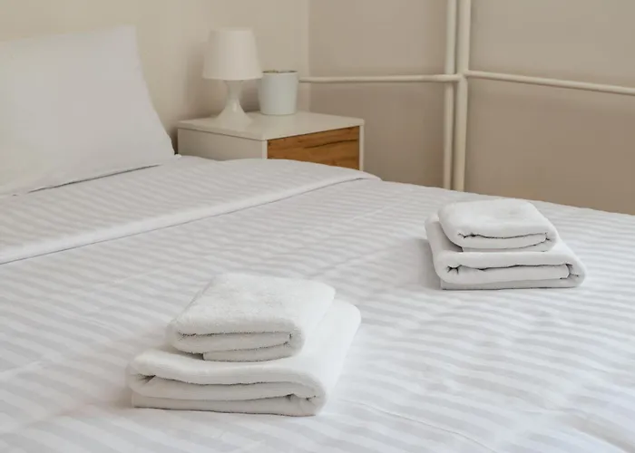 Plac Politechniki By Bookinghost Warsaw