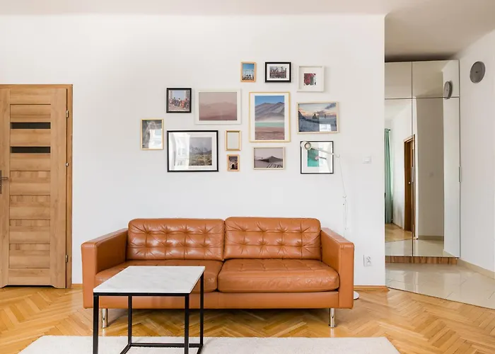 Plac Politechniki By Bookinghost *