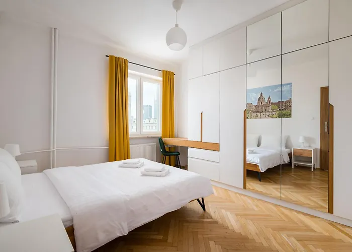 Plac Politechniki By Bookinghost *