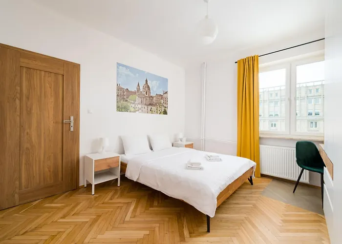 Plac Politechniki By Bookinghost