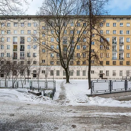 Plac Politechniki By Bookinghost